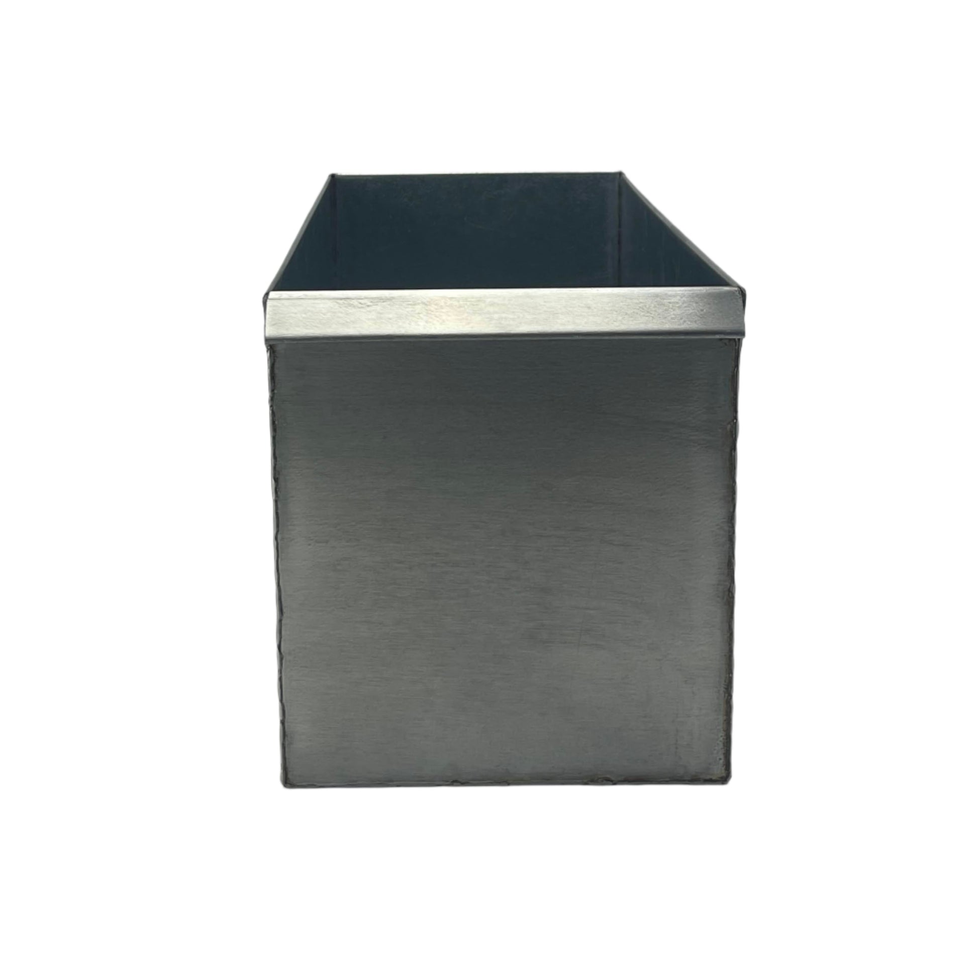 Spartan Gel Mold 18L x 8W x 9H Box showing end